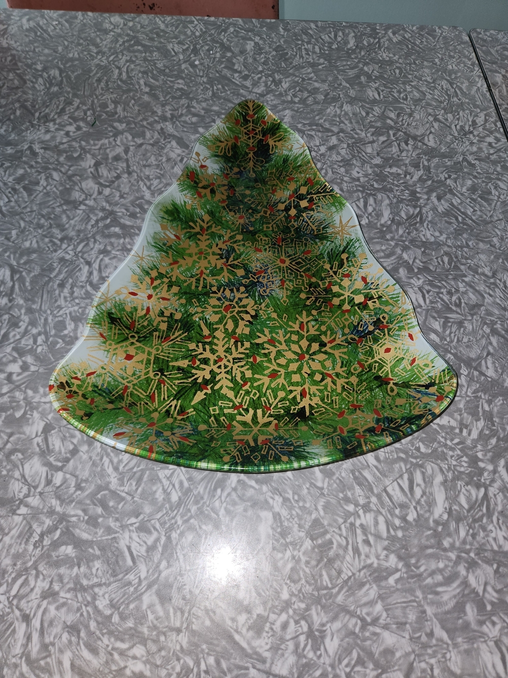 Holiday Tree-Shaped Decorative Serving Plate - Green